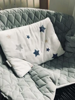 Interiør|AlberoMio Albero Mio Tæppe med Pude V101, Grå