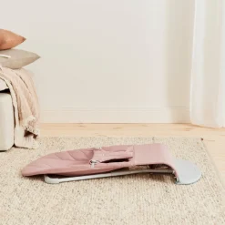Skråstole & Babygynger|BABYBJORN BabyBjörn Bliss Skråstol Woven Bladmønstret Quilt, Gammelrosa Lyserød