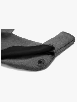 BABYBJORN Bæreseler, Strækvikler & Bærestole|Spisetid-BabyBjörn Hagesmæk til Harmony Bæresele Jersey, Mørkegrå