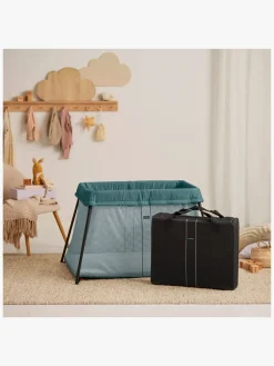 Børnesenge & Tilbehør|BABYBJORN BabyBjörn Light Weekendseng inkl. Overtrækslagen, Dark Green