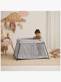 Børn BABYBJORN Børnesenge & Tilbehør-BabyBjörn Light Weekendseng, Silver inkl Overtrækslagen