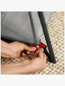 Børnesenge & Tilbehør|BABYBJORN BabyBjörn Light Weekendseng, Black inkl. Overtrækslagen