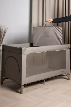Børnesenge & Tilbehør|Beemoo CARE QuickFold Weekendseng inkl. Madras, Taupe