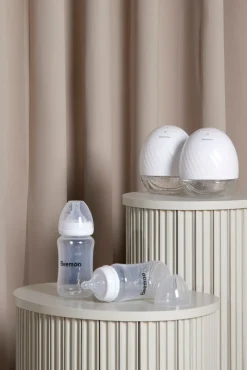 Beemoo Amning-CARE Wearable Elektrisk Brystpumpe Dobbelt inkl. Modermælksflaske 240 ml 2-pak