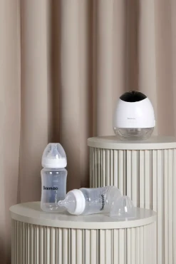 Amning|Beemoo CARE Wearable LED Elektrisk Brystpumpe Single inkl. Flasker 240 ml 2-pak