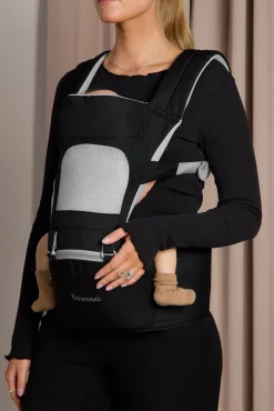 Bæreseler, Strækvikler & Bærestole|Beemoo  CARE Carry Comfort Air Bæresele inkl. Regnslag, Black