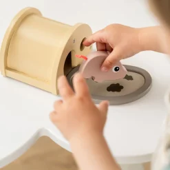 Legetøjsfigurer|DoneByDeer Done By Deer Bondegård Legesæt Gris