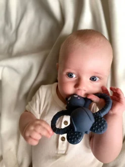 FILIBABBA Babylegetøj-Felix the Fly Bidelegetøj, Muddly Blue