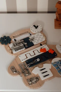 HEMMINGSEN Kids Babylegetøj-Mini Aktivitetstavle med Whiteboard