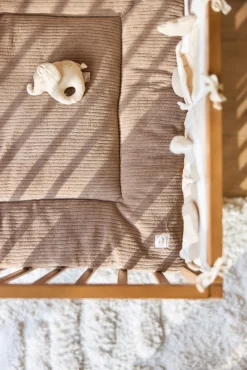 Interiør|Jollein Playpen Legetæppe Cloudy Rib, Milky Coffee