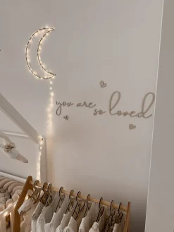 Interiør|Liswycina lis wycina You Are So Loved Vægdekoration