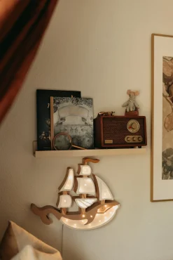 Lamper & Belysning|LittleLights Little Lights Lampe Skib, Pirate Brown Brun