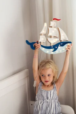 Lamper & Belysning|LittleLights Little Lights Lampe Skib, Navy Blå