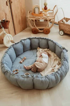 Interiør|PlayAndGo Play&Go Organic Bloom Legetæppe, Dusty Blue