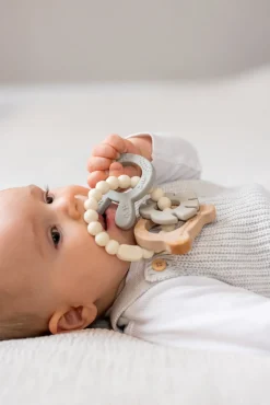 Teddykompaniet Babylegetøj- Silikone & træ Bidering, Creme