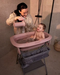 Twistshake Badeværelset-Limited Edition Badekar inkl. Badestøtte & Skyllekande, Faded Pink