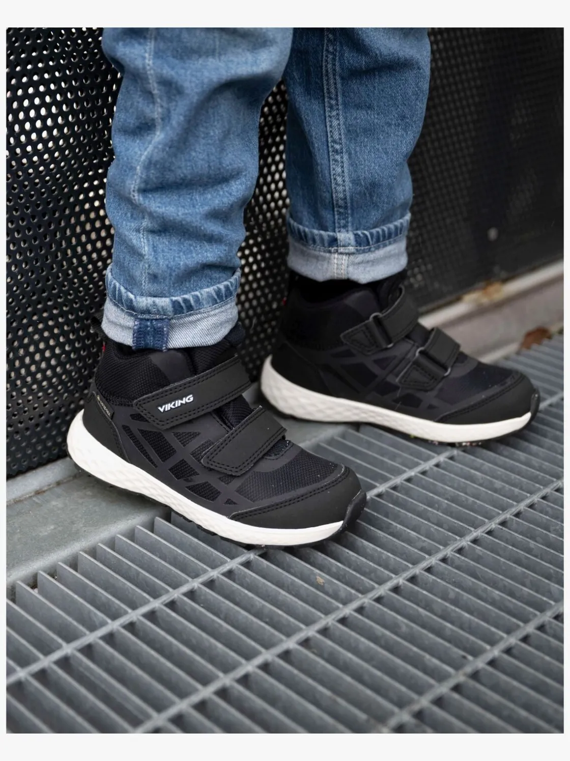 Sneakers|VikingFootwear Viking Veme Reflex 2V Mid GTX Sneakers, Black/White Sort/Hvid