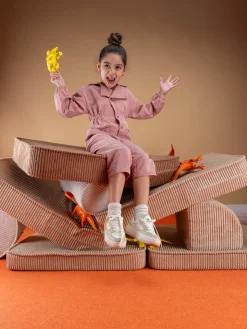 Børnemøbler|Wigiwama Play Bygbar Sofa 272x156 cm, Toffee